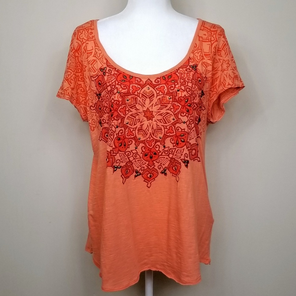📍EUC📍Size XL - Lucky Brand Mandala Tee w/Studs
